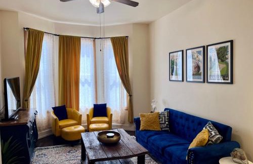 Downtown Dubuque House | Relaxing Townhouse Downtown Dubuque