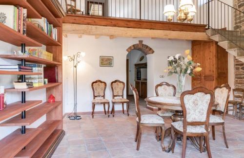 Argigliano Apartment | Relaxing Tuscan Home with WiFi