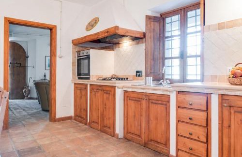 Argigliano Apartment | Relaxing Tuscan Home with WiFi