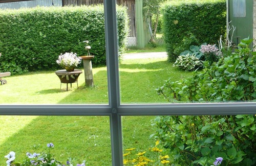 Tetenhusen Apartment | Relaxing vacation with family and dog on a historic farm
