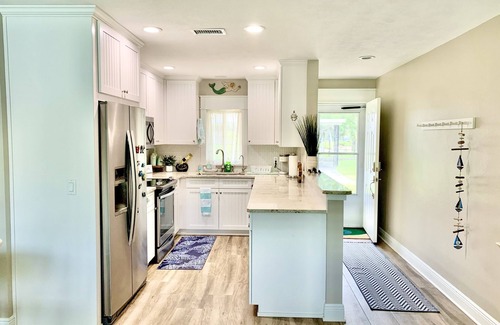 Springs at Kings Bay Condo | Relaxing waterfront retreat with a view of Hunter Springs - 90 day min