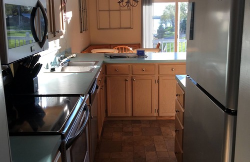Frontenac House | Relaxing Year round Home. Available twelve months a year. Pets considered.