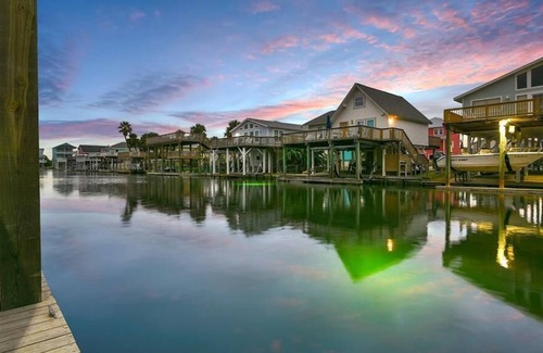 Isla Del Sol House | Remarkable home w/ pool, large balcony, and canal views