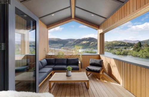 Kelvin Heights House | Remarkable River Retreat