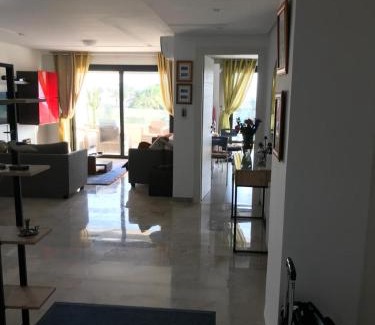 Eastern Khezama Apartment | Remise des clés
