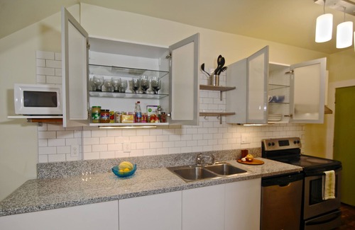 South Central Houston Apartment | Remodeled 1/1 with Old-World Charm