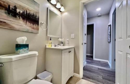 Lindenwald House | Remodeled 2 BDRM Ranch Attached Home Liberty, TWP