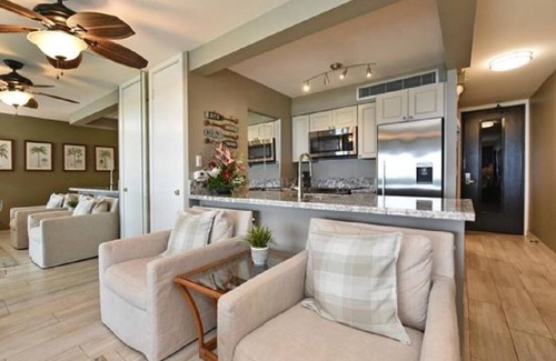 Honokowai Hotel | Remodeled, Ground floor studio at The Mahana #102
