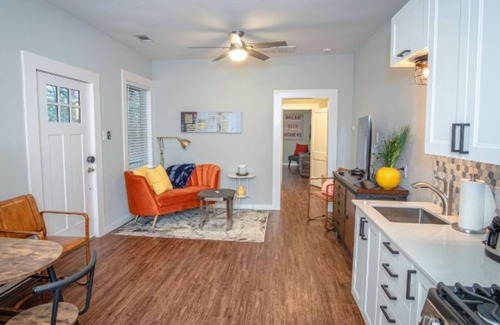 Mahncke Park Apartment | Remodeled Modern 1br/1ba Apt2 Near Dtwn 5min Pearl