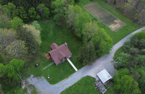 Central City Cabin | Remodeled Rustic Log Home on 5 acres, close to ATV park & Laurel Highlands.