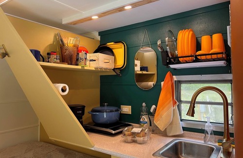 Grand Junction House | Remodeled Vintage RV on 10 Secluded Acres Near South Haven and Saugatuck
