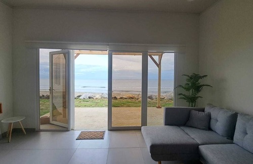 Colon House | Remote Beachfront Escape