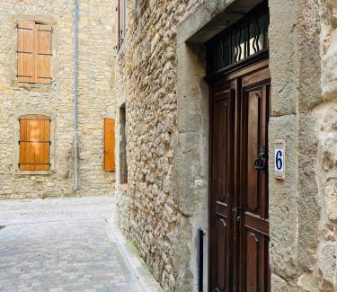 Mailhac Bed & Breakfast | Remparts House