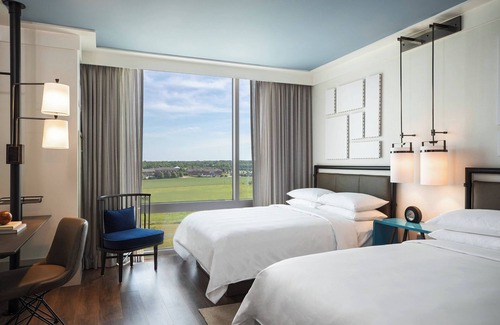 Westerville Hotel | Renaissance Columbus Westerville-Polaris Hotel