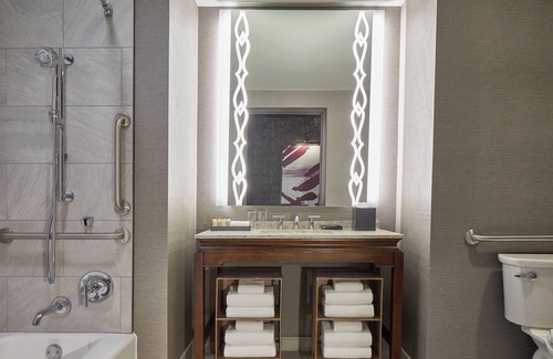 Legacy Park Hotel | Renaissance Dallas at Plano Legacy West Hotel