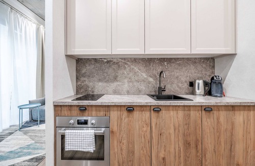 Old Town Apartment | Renaissance Key Apartment 6