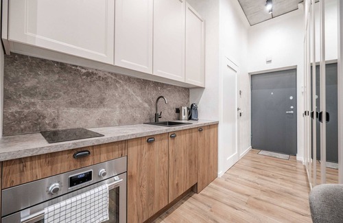 Old Town Apartment | Renaissance Key Apartment 6