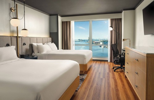 Portsmouth Hotel | Renaissance Portsmouth-Norfolk Waterfront Hotel