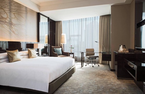 Pudong Hotel | Renaissance Shanghai Pudong Hotel