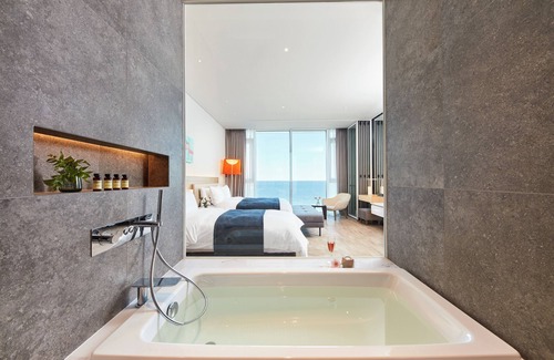 Goseong-gun Hotel | Renebleu by Sol Beach