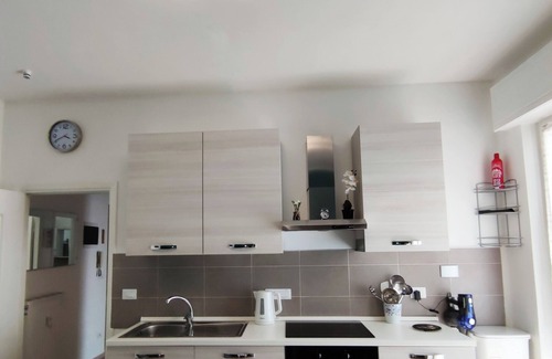 Pietra Ligure Apartment | Renesmee Beach Apartment a 150 Metri Dalla Spiaggia, con Posto Auto Gratuito