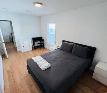 Allston Apartment | Renovated, 10 Min from the city