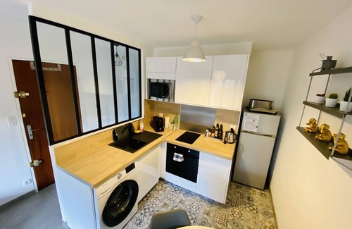 Grand Sud Apartment | Renovated 2-room apartment with balcony and private parking