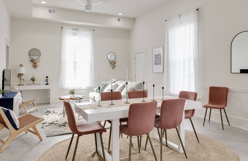 Issue House | Renovated 5 BR Historic Building in Downtown Colonial Beach