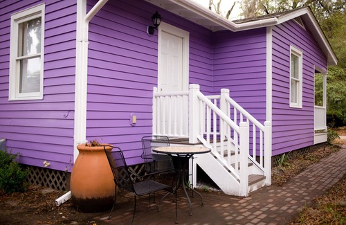 Historic District Cottage | Renovated and walking distance to Downtown