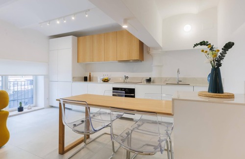 La Font de la Guatlla Apartment | Renovated Apartment near Plaça España