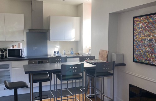 Mouvaux Apartment | Renovated apartment in a quiet Anglo-Norman house