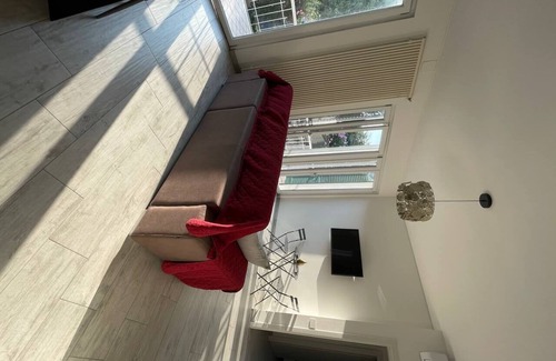 Sirmione Apartment | Renovated apartment with parking and small condominium beach