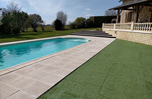 Saint-Mesmin House | RENOVATED BARN WITH PRIVATE INDOOR POOL