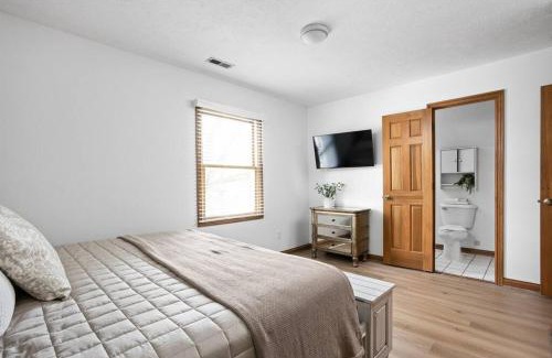 Brownsburg House | Renovated Brownsburg Retreat - 30mins from Indy