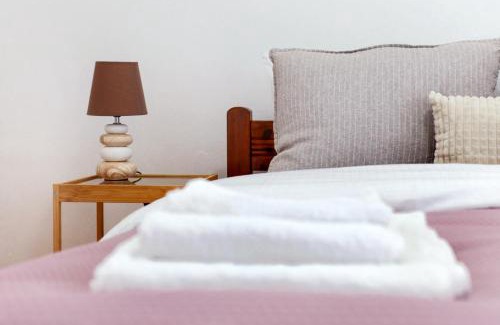 Athens Apartment | Renovated Central Apt-3min from Metro Station