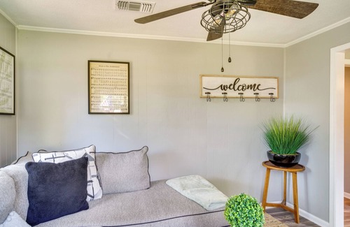 Clinton Cottage | Renovated Clinton Cottage w/ Home Office!