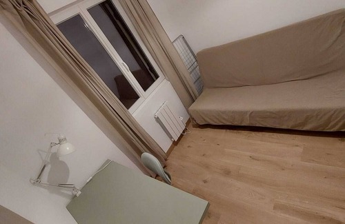 Rémy House | Renovated, comfortable accommodation in the heart of a pretty village