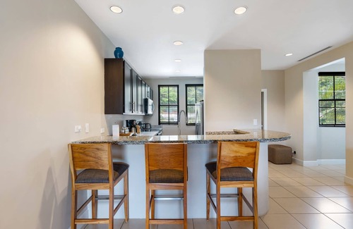 Coco Condo | Renovated Condo in High-End Resort Community with Spectacular Mountain Views, Mo