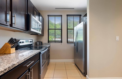 Coco Condo | Renovated Condo in High-End Resort Community with Spectacular Mountain Views, Mo