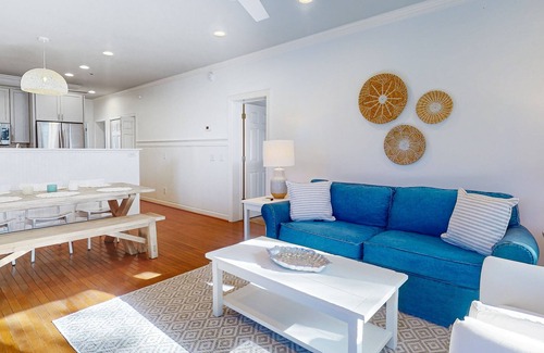 Edisto Island House | Renovated corner condo with tropical balcony, pool, AC & W/D - walk to beach