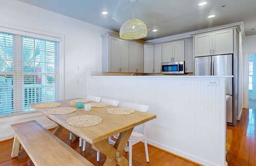 Edisto Island House | Renovated corner condo with tropical balcony, pool, AC & W/D - walk to beach