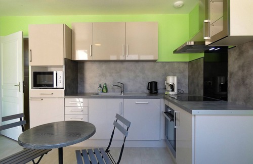 Thivars Cottage | Renovated Cottage in Charming Thivars: 3BR, Garden, Near Chartres
