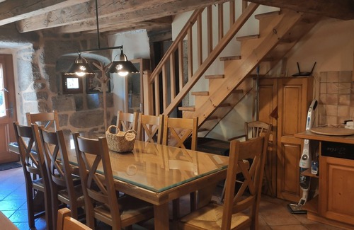 Saint-Just House | Renovated country house "CASA COSY" sleeps 10 with private spa
