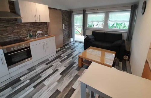Luisenthal House | Renovated cozy bungalow near Oberhof with covered outdoor jacuzzi