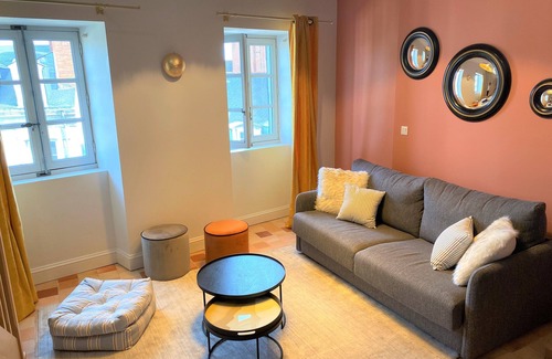 Decre-Cathedrale Apartment | Renovated duplex in the heart of the historic district