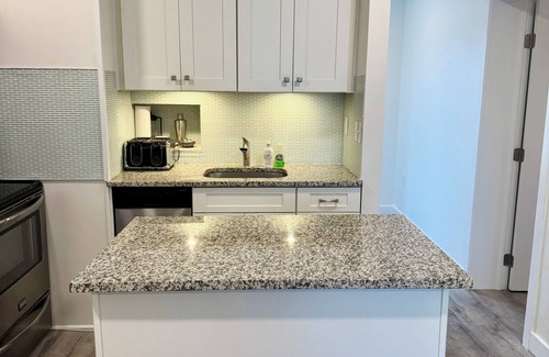 Lewes Condo | RENOVATED FOR 2025 - ☀️Cozy Canalside Retreat ⚓️
