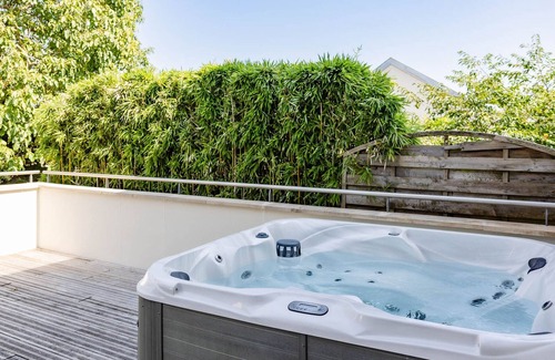 Dombasle-sur-Meurthe Cottage | Renovated villa near Nancy with spa