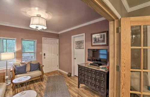 Quincy House | Renovated Home with Screened-In Patio on Hwy 90!