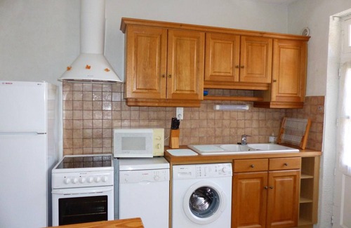 Billy Cottage | Renovated house with castle view, pets allowed, panoramic terrace