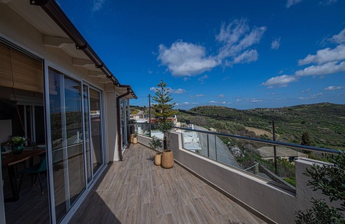 Kounavi House | RENOVATED HOUSE WITH UNLIMITED VIEW - A MAGICAL LANDSCAPE IN NATURE